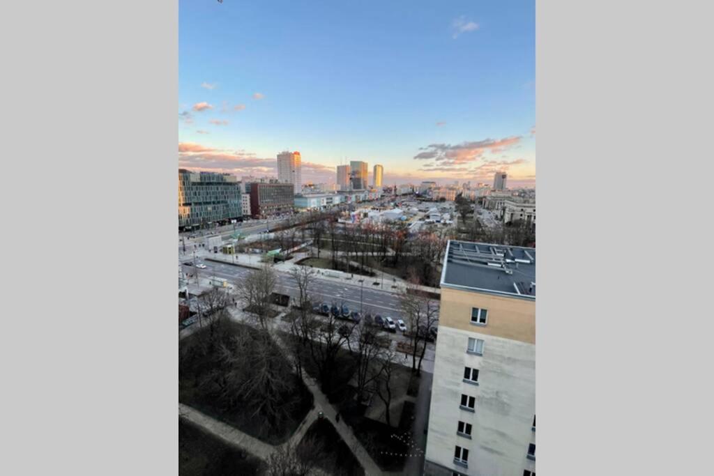 Super Apartament Brown 2X Metro Nowy Wifi Netflix Spotify Panorama Miasta Varşovia Exterior foto